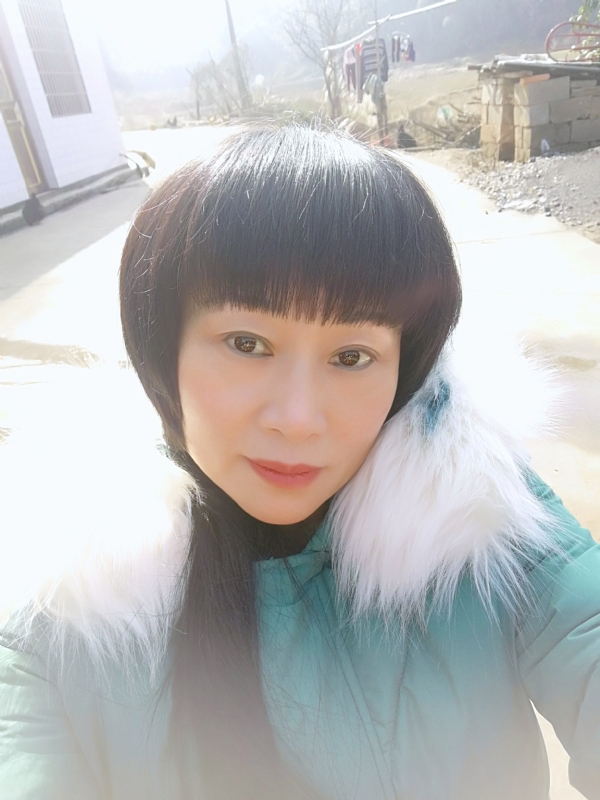 金鱼儿的第一张照片--桃江交友中心